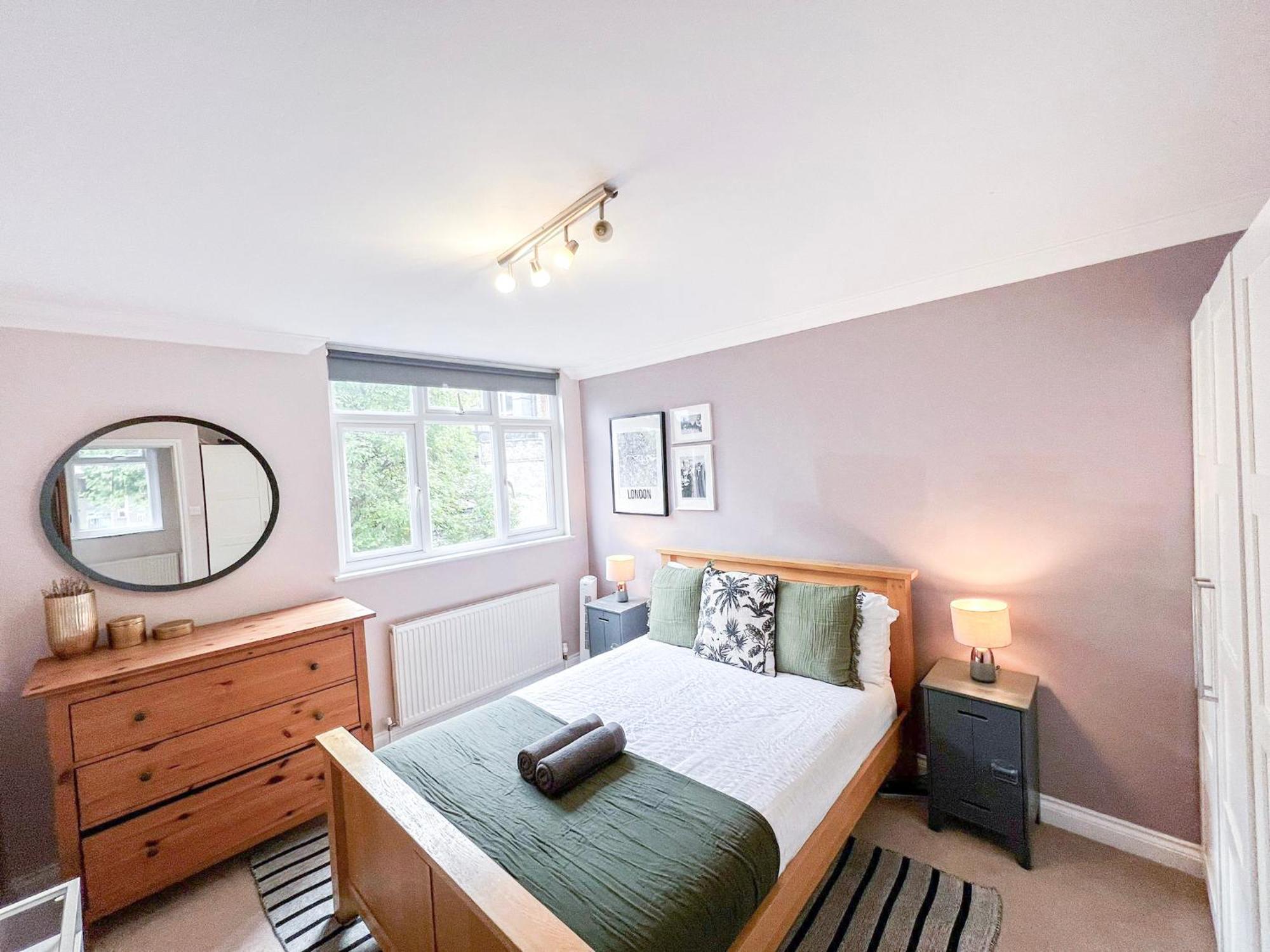 Lovely 4 Bedroom Flat With Ample Garden In Brondesbury, Kilburn * Londres