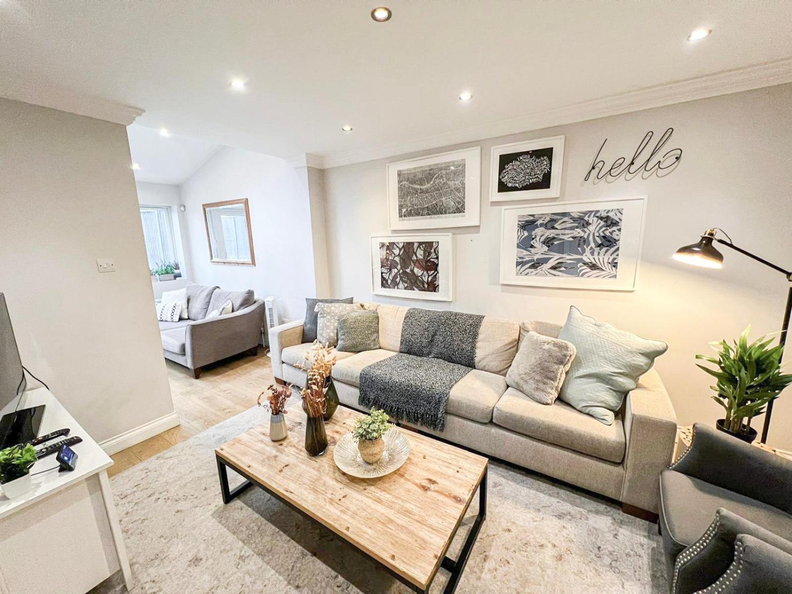 Lovely 4 Bedroom Flat With Ample Garden In Brondesbury, Kilburn Apartamento Londres