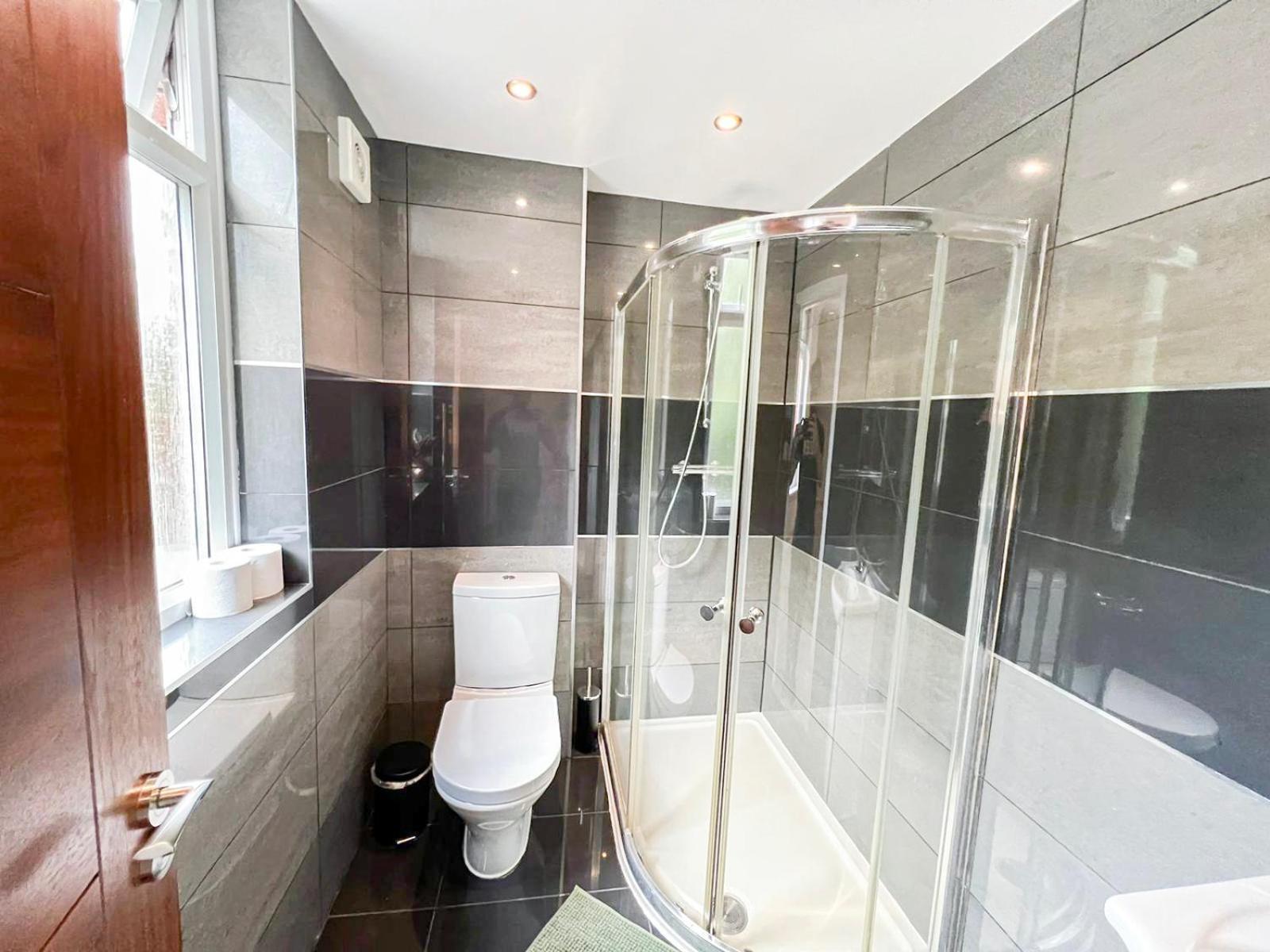 Apartamento Lovely 4 Bedroom Flat With Ample Garden In Brondesbury, Kilburn